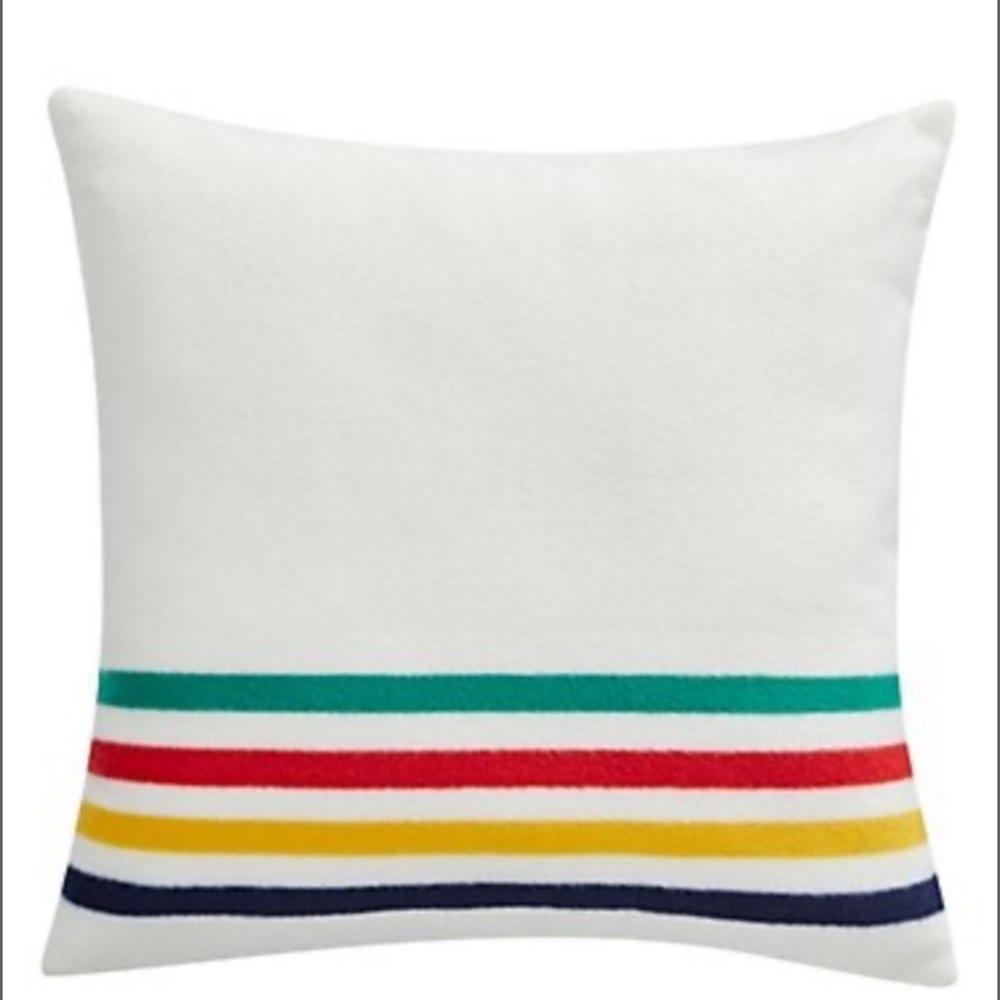 HBC stripes cushion Fleece